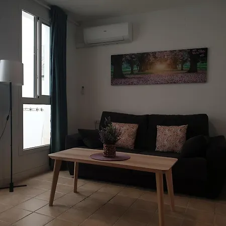 Picassos's Corner Apartment *