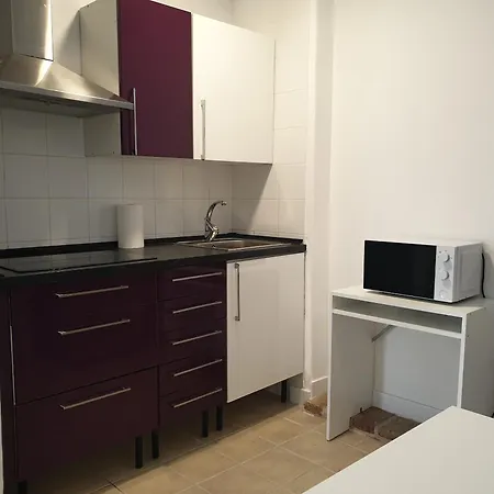 Picassos's Corner Apartment *