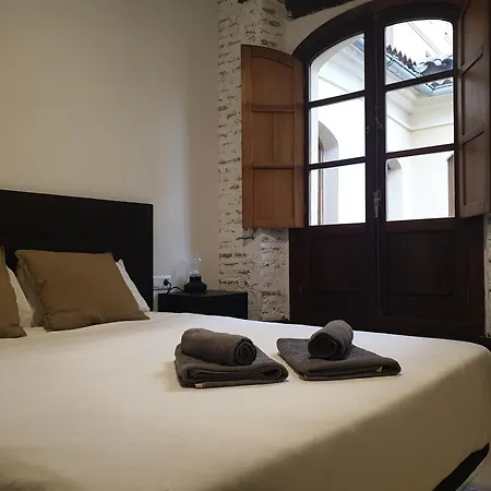 Picassos's Corner Apartment